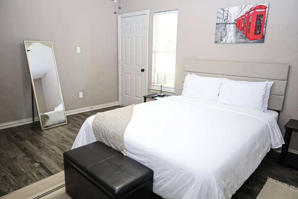 Comfy Two-Bedroom Apartment In Arlington Exterior foto
